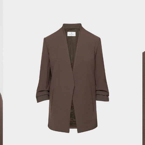 Aritzia Power Blazer NEW - Picture 2 of 3